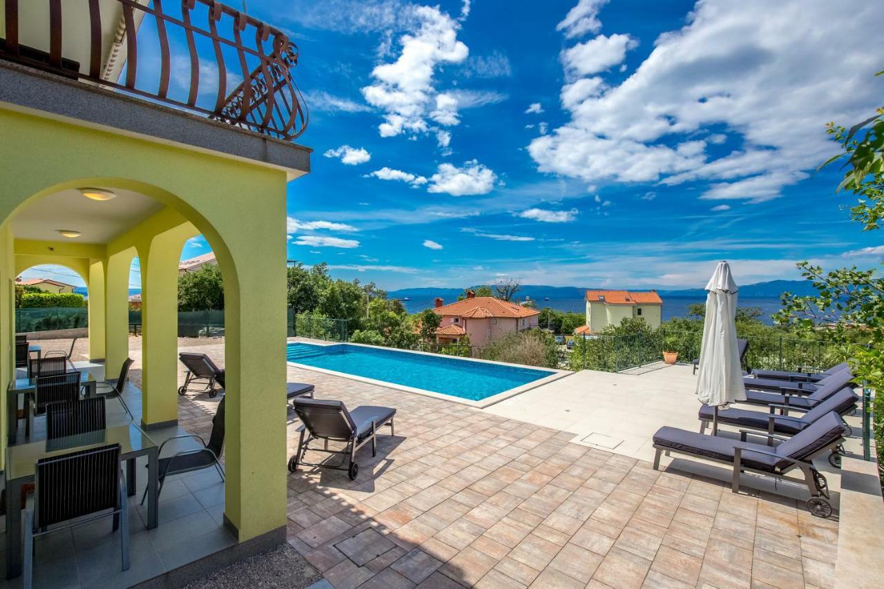 Luxury Apartments Kostrena With Pool 외부 사진